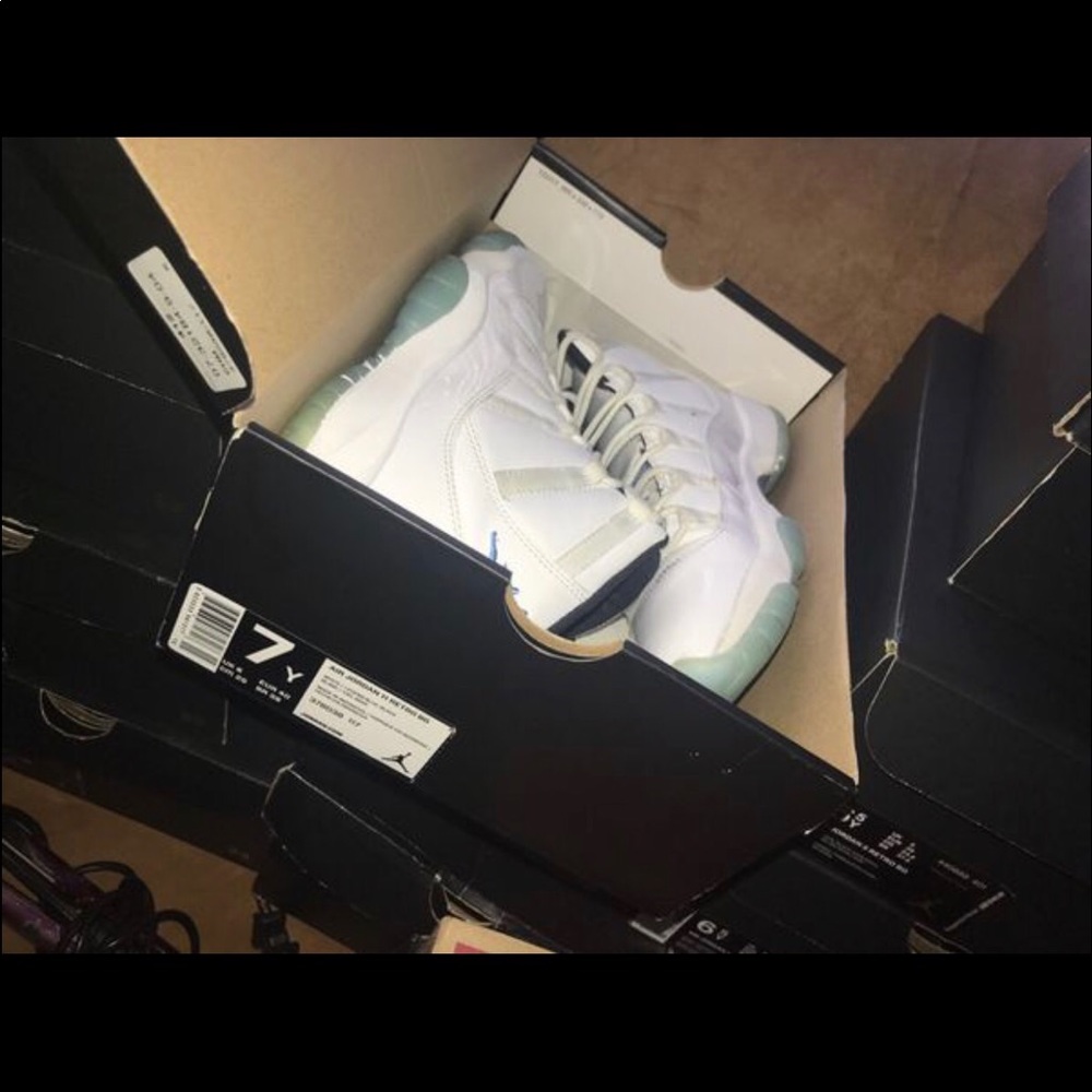 Legend blue